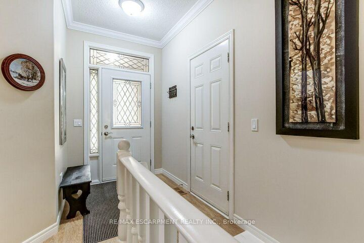20 Isherwood Avenue 109 — photo 1