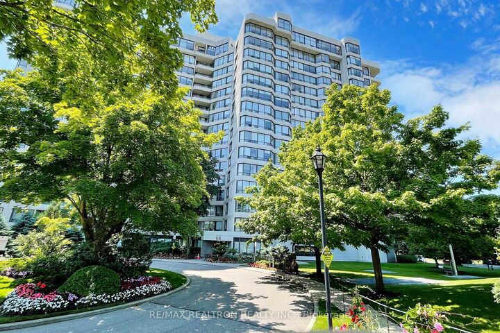 Property Photo: 1131 Steeles Avenue W 407 ON M2R 3W8