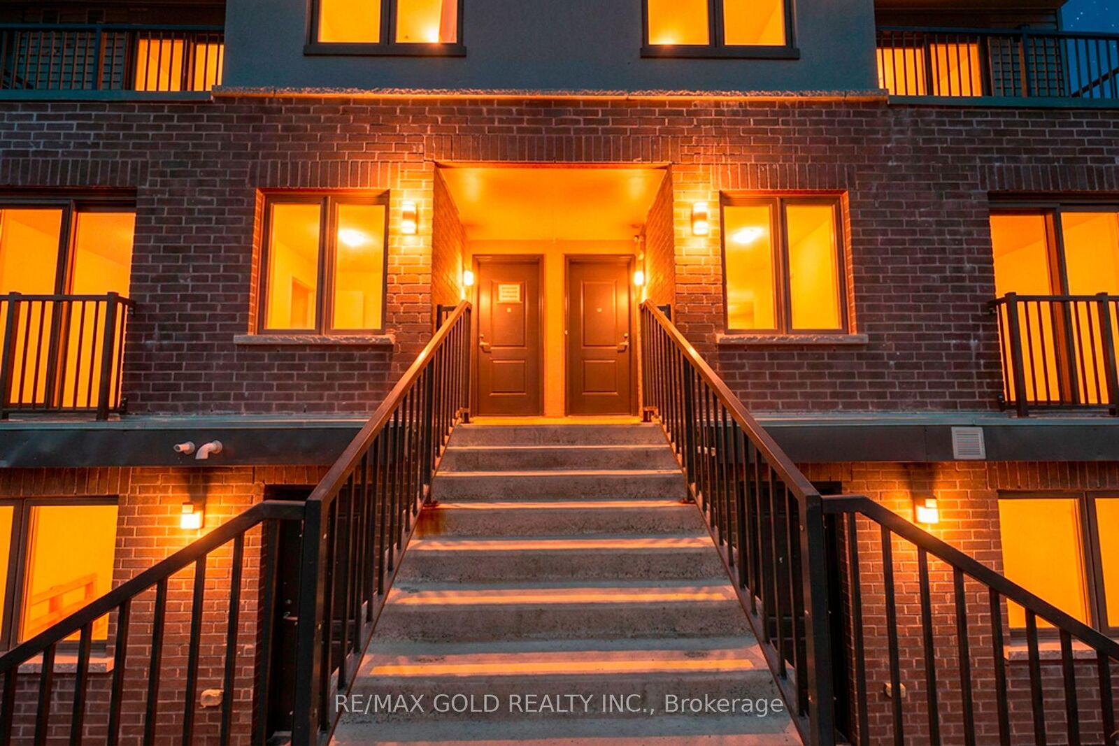 Property Photo:  370 Fisher Mills Road C33  ON N3C 0G8 