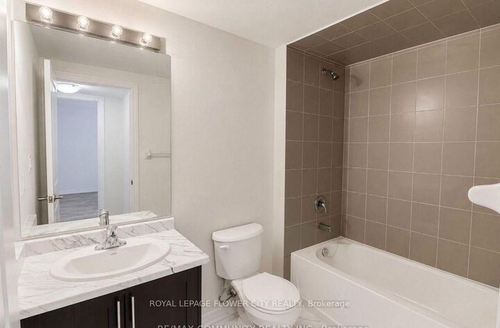 Property Photo:  44 Bannister Road 1  ON L9S 2Z8 