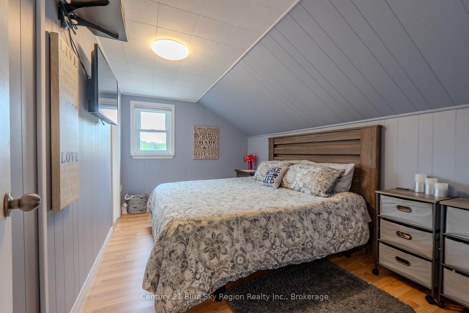 Property Photo: 23 South Shore Road ON P0H 1B0