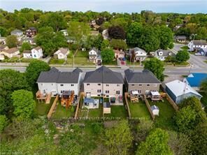 Photo de la propriété: 195 Charles Street E ON N5C 1K3