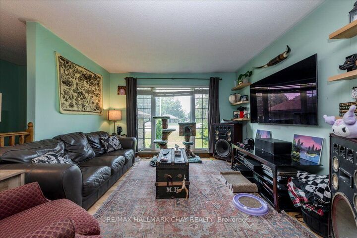 Property Photo: 611 Big Bay Point Rd Road ON L4N 3Z9