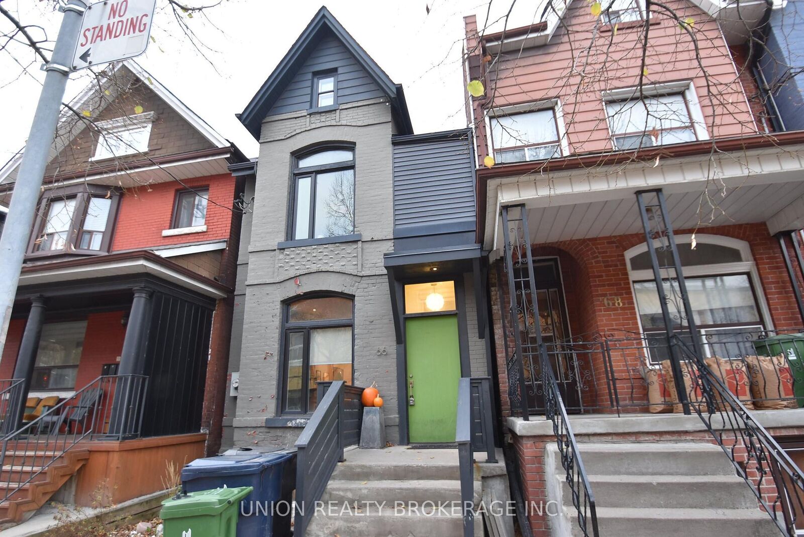 Property Photo: 66 Lansdowne Avenue 1 ON M6K 2V9