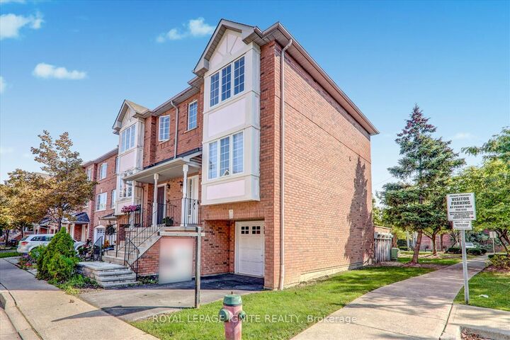 Property Photo: 80 Acorn Place 49 ON L4Z 4C6