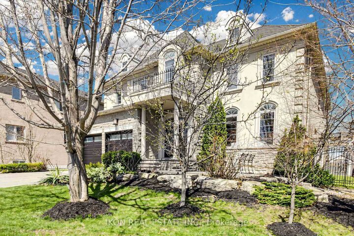 Property Photo: 20 16th Lane ON L3R 0M2