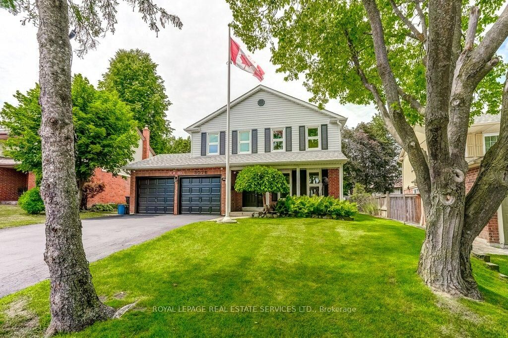 Property Photo: 3076 Redstart Drive ON L5L 2N3