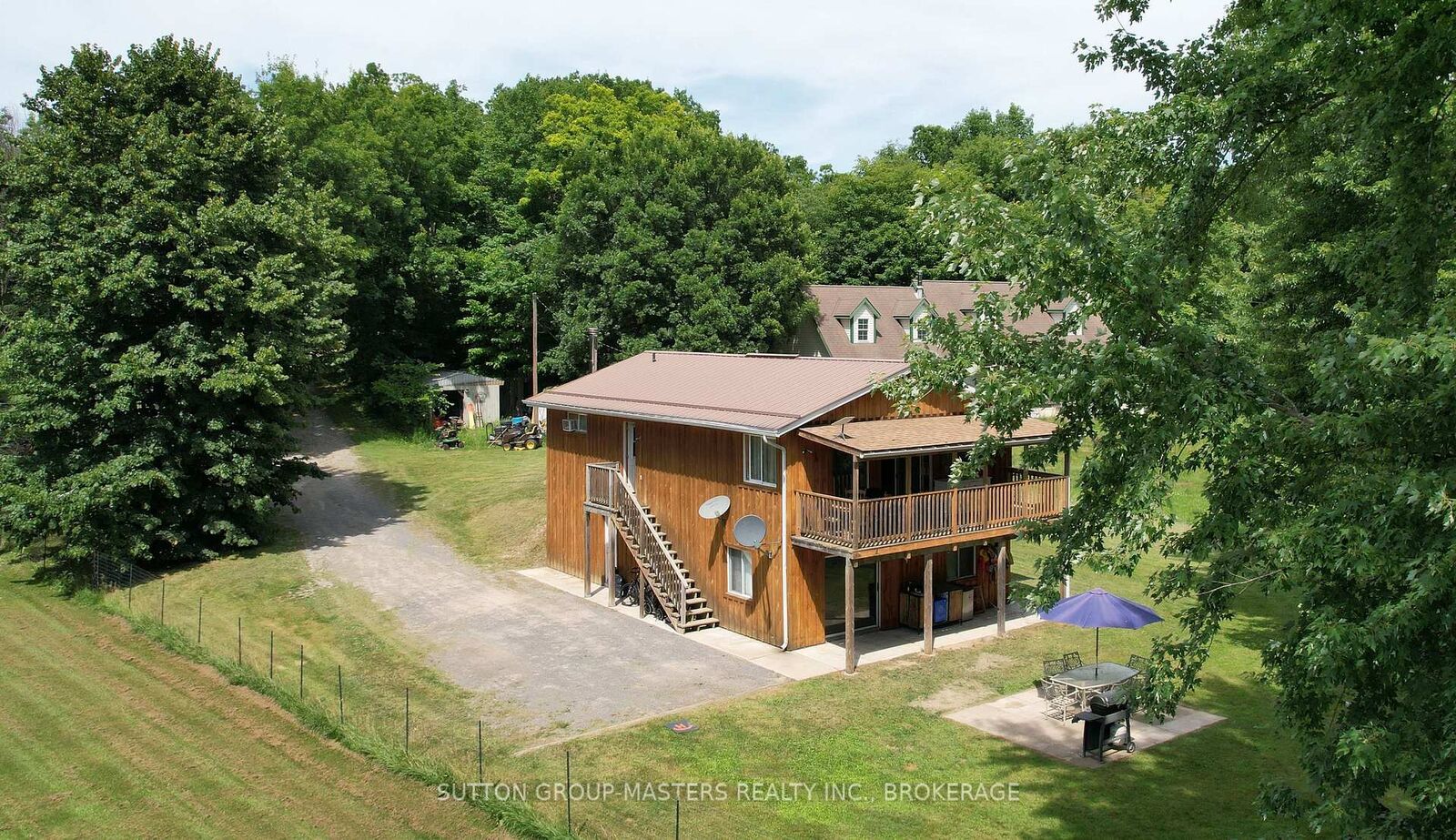 Property Photo: 811 Pierces Lane ON K0E 1N0