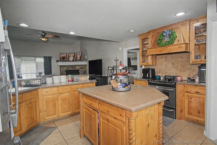 Property Photo: 608 Cardinal Road OK 74403