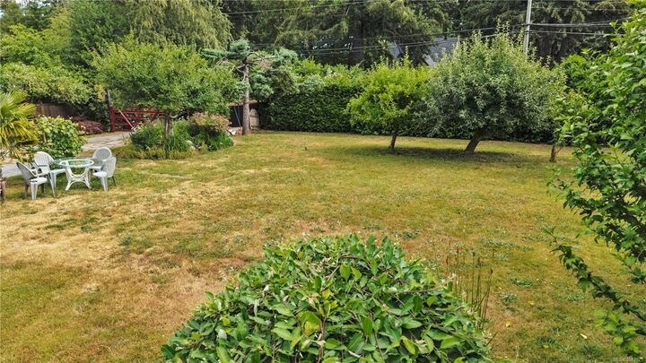 Property Photo: 9410 Chemainus Rd BC V0R 1K5