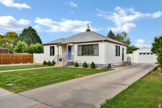 Property Photo: 450 N 400 W UT 84701