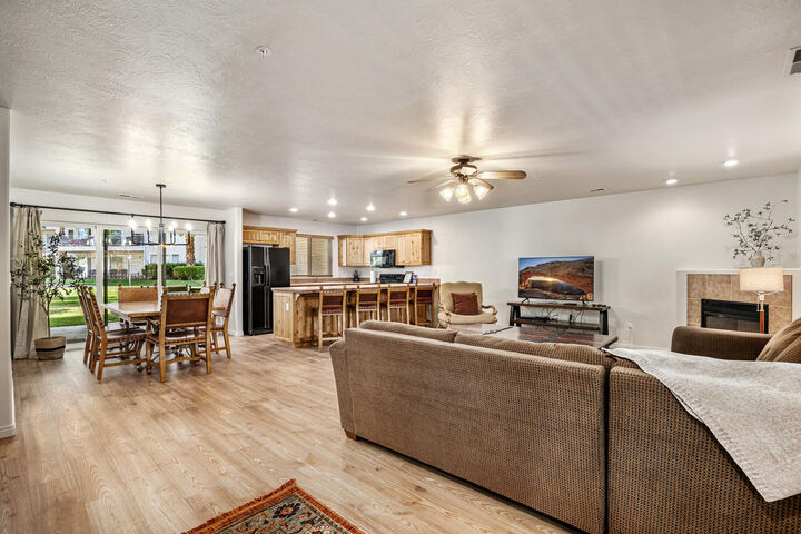 Property Photo: 1845 W Canyon View Dr 1005 UT 84770