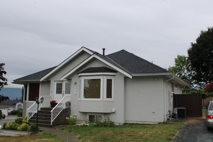 Property Photo: 36381 Country Place BC V3G 1M2