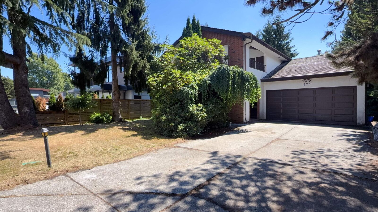 Property Photo:  8711 Cullen Crescent  BC V6Y 2W9 