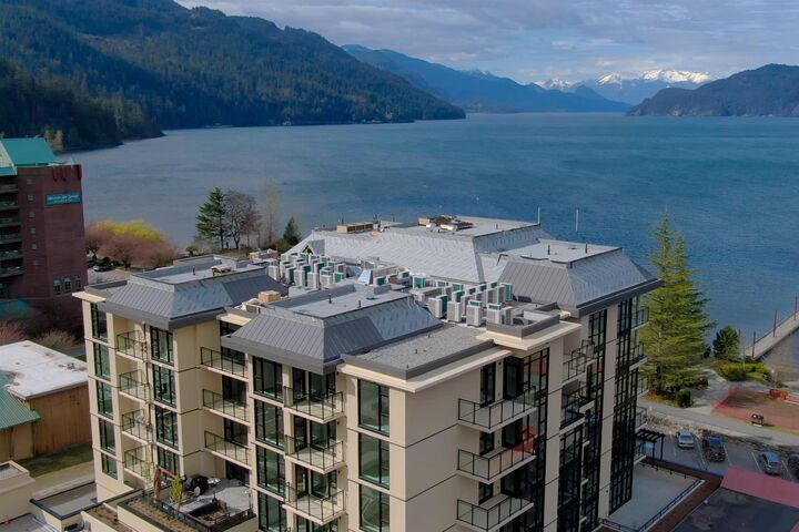 Property Photo: 120 Esplanade Avenue 404 BC V0M 1K0