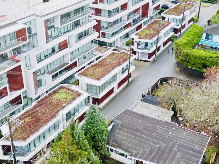 Property Photo: 759 W 41st Avenue BC V5Z 3M7