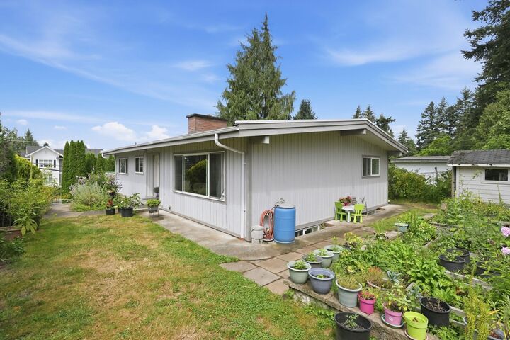 Property Photo: 34017 Marshall Road BC V2S 1L8