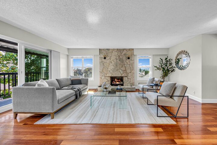 Property Photo: 7347 Queenston Court BC V5A 3M5