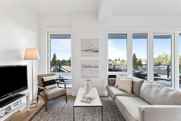 Property Photo: 6859 Cambie Street 603 BC V6P 0M4
