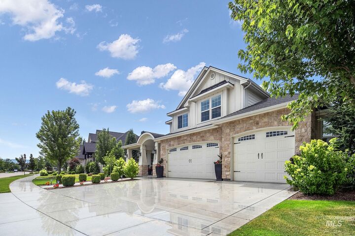 Property Photo: 1137 W Back Forty Dr ID 83616