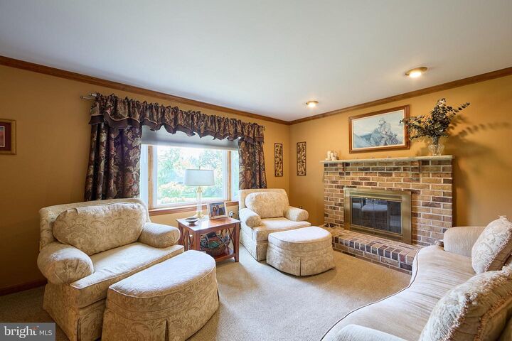 Property Photo: 106 Stephen Lane PA 19465