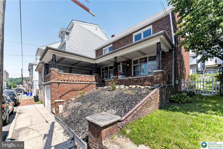 Property Photo: 128 N North Street PA 17954