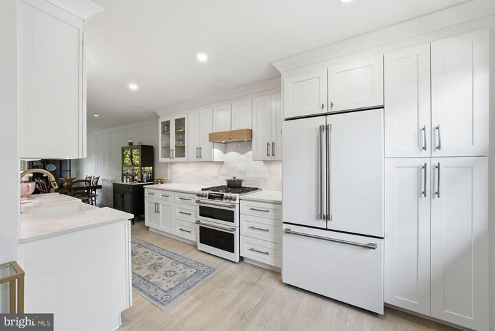 Property Photo: 6328 Golf Course Square VA 22307