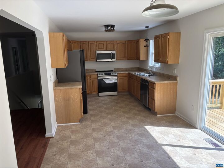 Property Photo: 136 Beaver Pl VA 24590