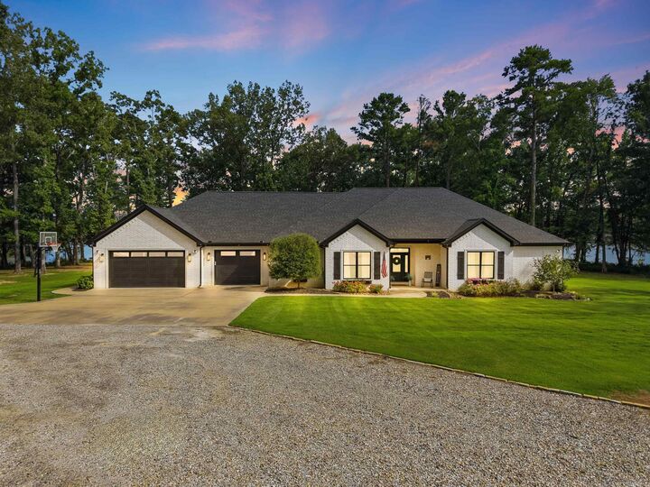 Property Photo: 8 Lea Lane AR 72126