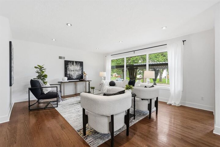 Property Photo: 343 Lockwood Street MB R3N 1S3