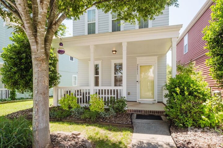 Property Photo:  15911 Rose Glenn Lane  NC 28036 