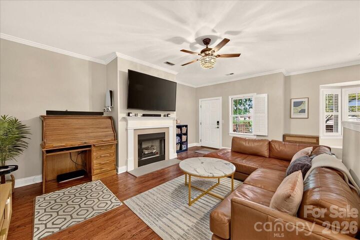 Property Photo: 4632 Dabney Vigor Drive NC 28209