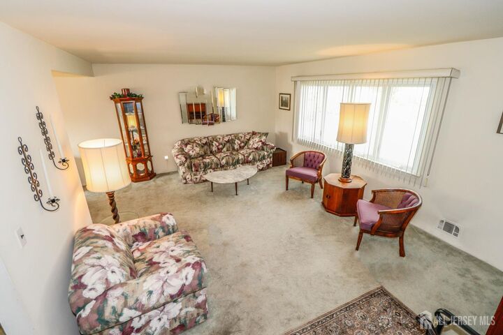 Property Photo:  5 Thelma Court  NJ 07067 
