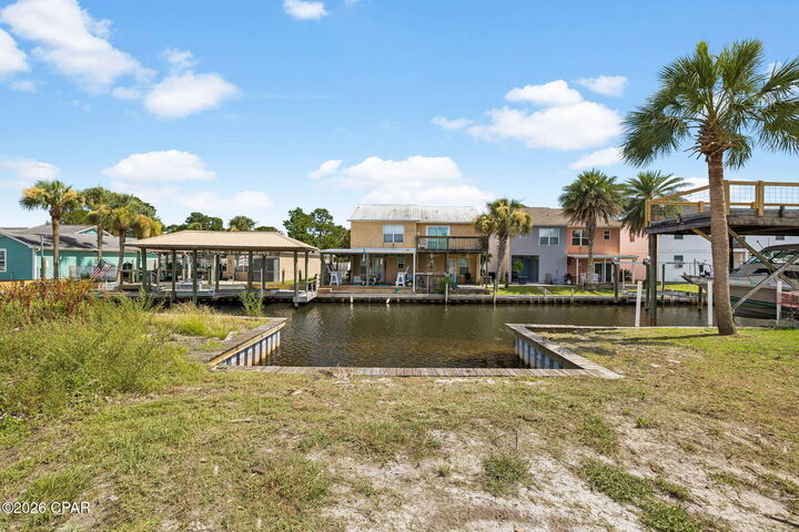 Property Photo: 6707 Sunrise Drive FL 32407