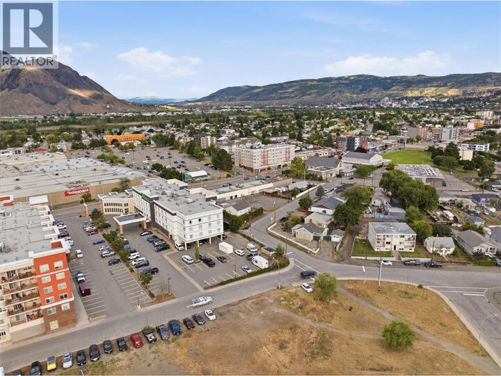 Photo de la propriété:  121 Willow Street  BC V2B 4C6 