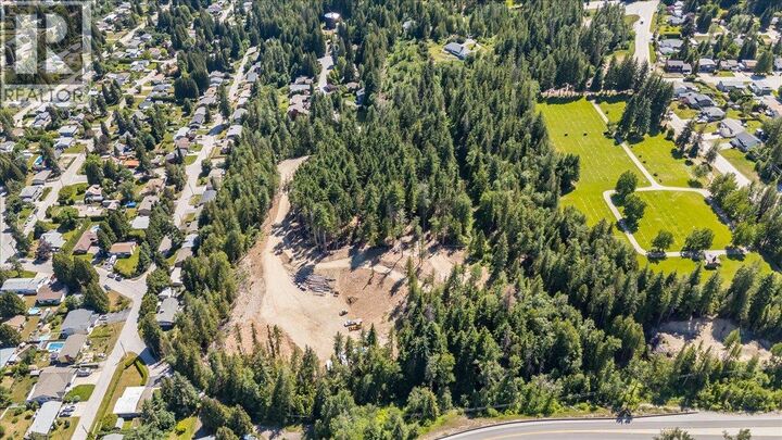 Photo de la propriété:  1110 23rd Street  BC V1N 3A6 