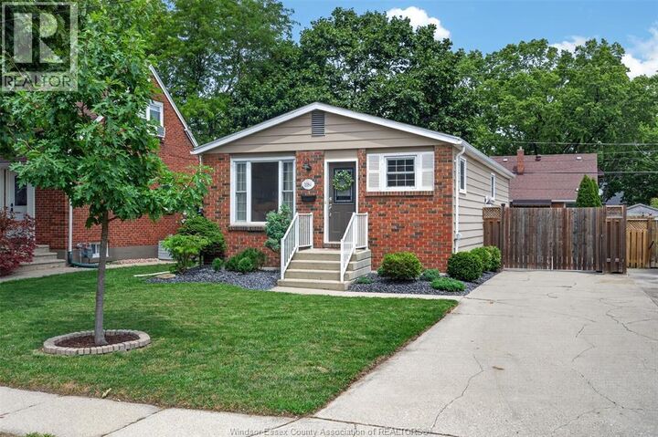 Property Photo:  1084 Prado Pl  ON N8S 2H7 