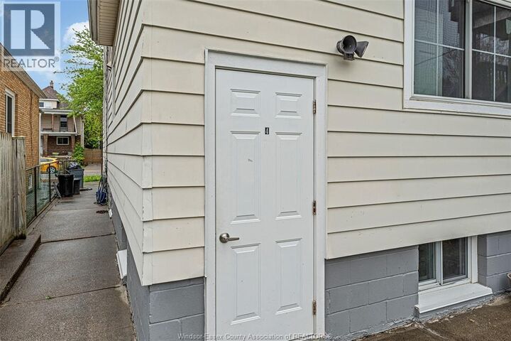 Property Photo: 759 Pierre Avenue 4 ON N9A 2K4