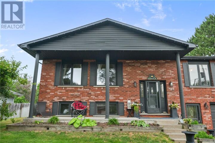 Property Photo: 700 Queensway Boulevard ON P5E 1M8