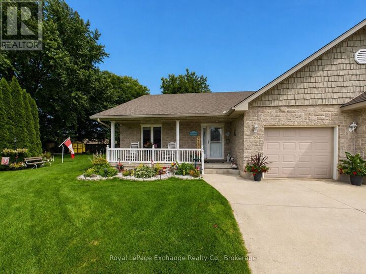 651 Pipers Court — photo 1