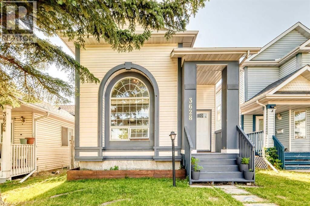 Property Photo: 3628 Catalina Boulevard Northeast AB T1Y 6W6