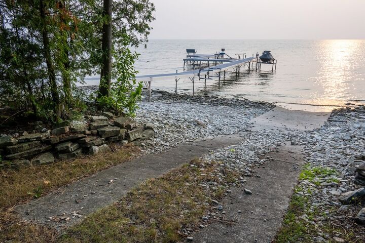 Property Photo: 6421 Bay Shore Dr WI 54235
