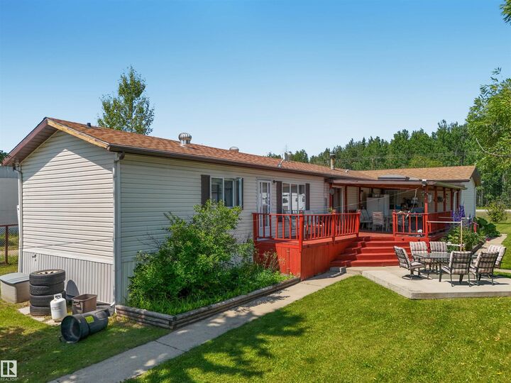 Property Photo: 4905 46 Avenue AB T7A 2A1