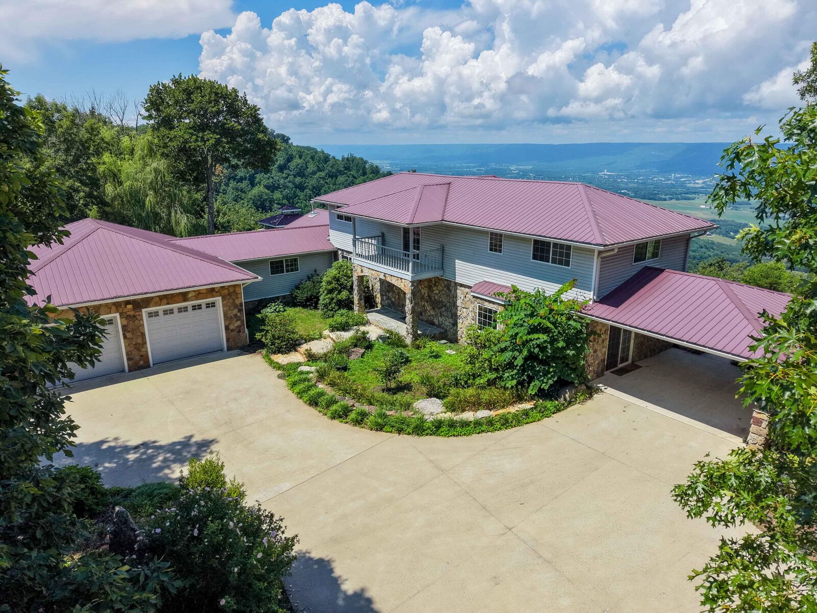 Property Photo:  1981 Porch Rock Road  TN 37367 