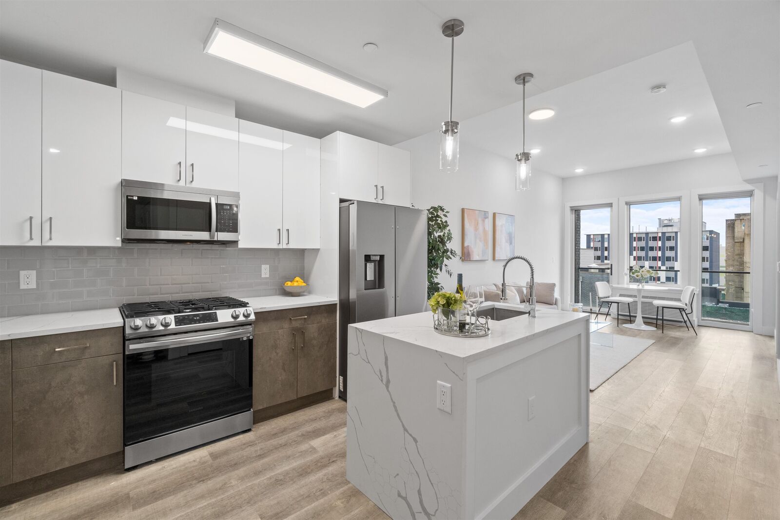 Property Photo: 412 Whiton St 201 NJ 07304