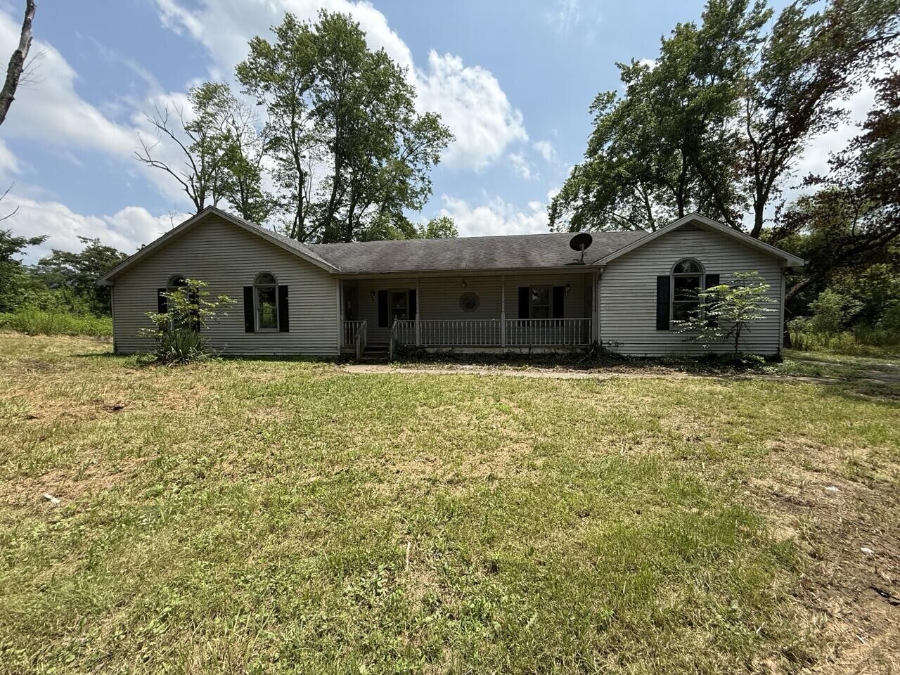 Property Photo: 2932 Maret Cemetery Road KY 40456
