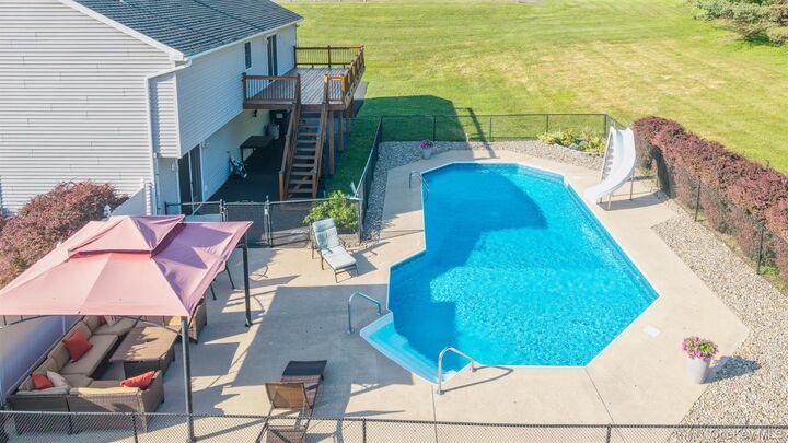 Property Photo:  3 Mill Pond Road  NY 12542 