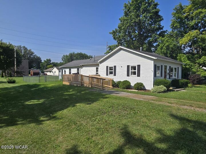 Property Photo:  411 W Montford Avenue  OH 45810 