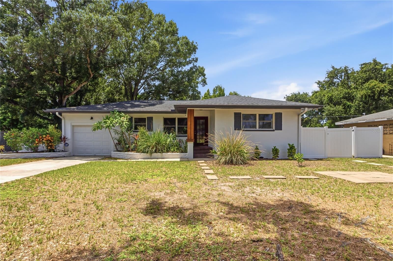 Property Photo:  10 S Orion Avenue  FL 33765 