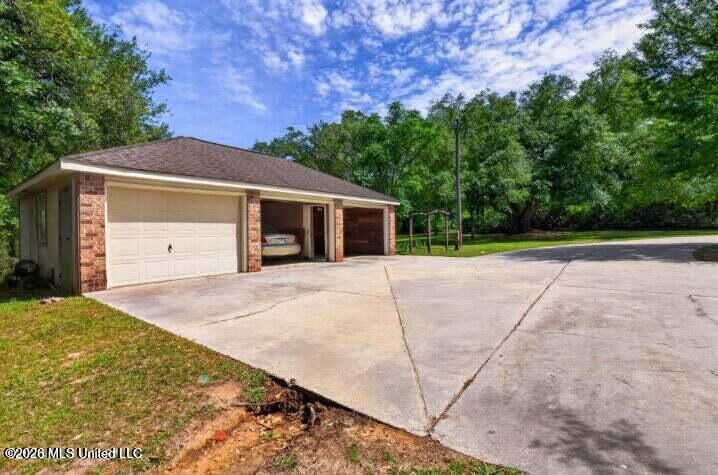 Property Photo:  6918 Highway 11  MS 39426 